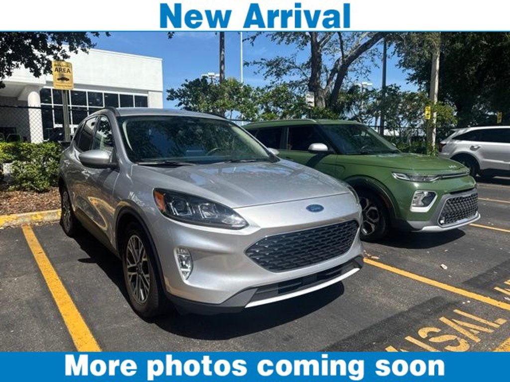 2020 Ford Escape Sel