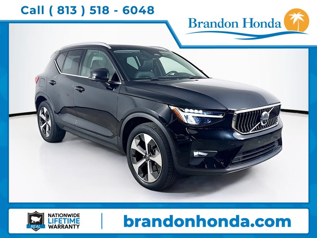 2023 Volvo Xc40 B5 Plus Bright Theme